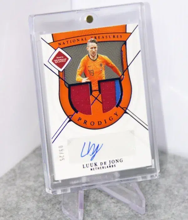 2022 Luuk de Jong #PA-LDJ Panini National Treasures World Cup Prodigy Sapphire Autograph SN#9 - stand