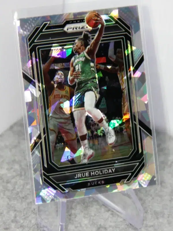2022-23 Jrue Holiday #113 Panini Prizm Cracked Ice Prizm - stand