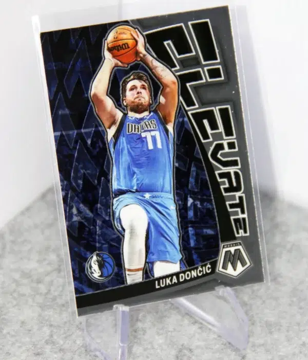 2022-23 Luka Doncic #19 Panini Mosaic Elevate - stand