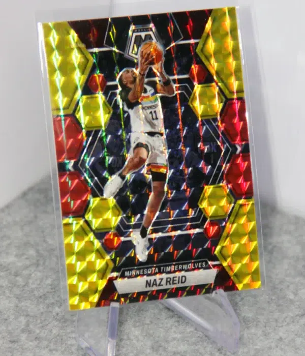 2022-23 Naz Reid #108 Panini Mosaic Red Yellow Fusion Choice Prizm SN#18 - stand