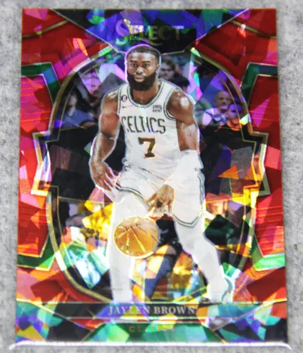 2022-23 Jaylen Brown #32 Panini Select Concourse Red Cracked Ice Prizm - front