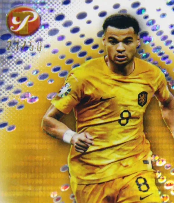 2023 Cody Gakpo #105 Topps Pristine UEFA Road to 2024 Euro Gold Refractor SN#23 - detail