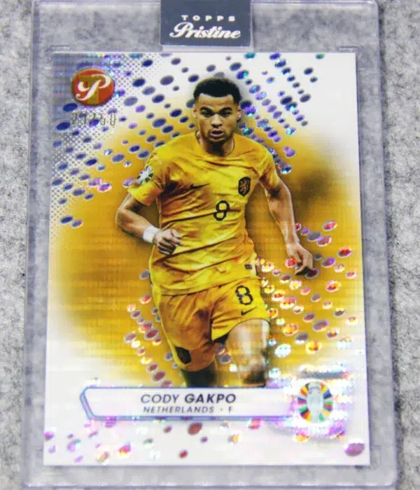 2023 Cody Gakpo #105 Topps Pristine UEFA Road to 2024 Euro Gold Refractor SN#23 - front