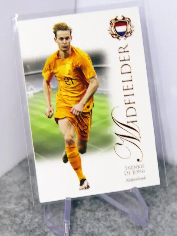 2023 Frenkie de Jong #037 Futera Unique Football Midfielder Orange SN#34 - stand