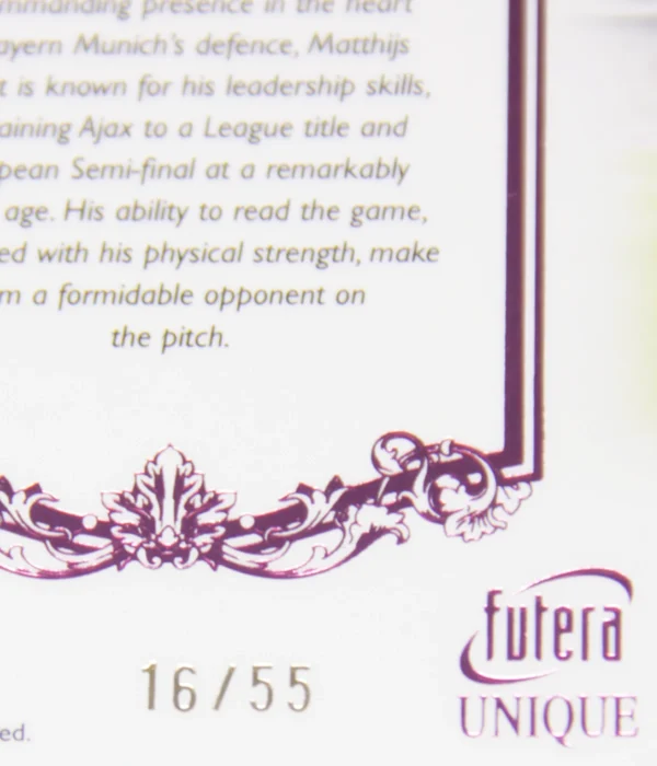 2023 Matthijs de Ligt #012 Futera Unique Football Defender Pink SN#16 - detail