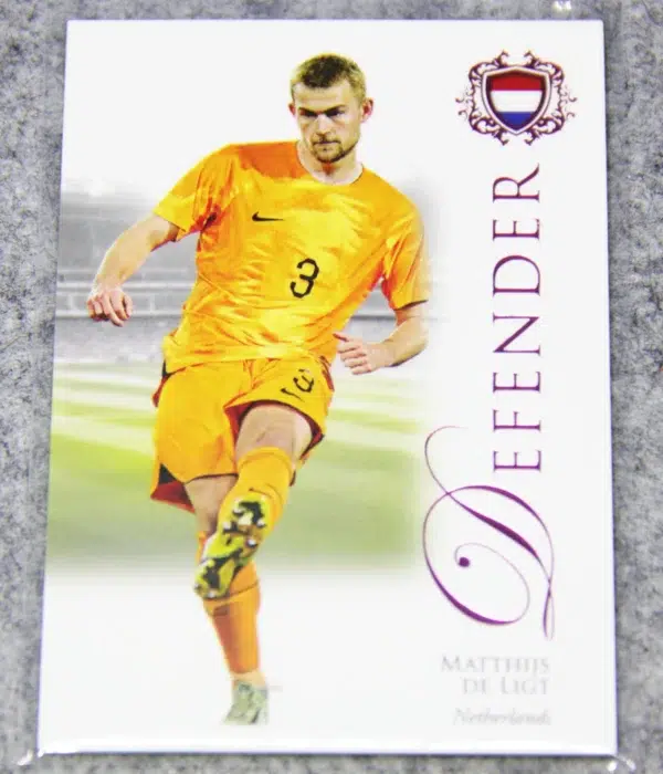 2023 Matthijs de Ligt #012 Futera Unique Football Defender Pink SN#16 - front