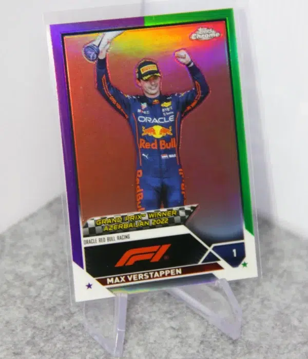 2023 Max Verstappen #151 Topps F1 Grand Prix Winners Purple Green Refractor - stand