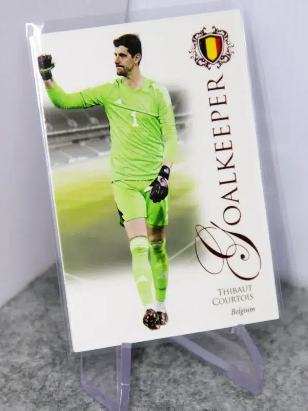 2023 Thibaut Courtois #002 Futera Unique Football Pink SN#14 - stand