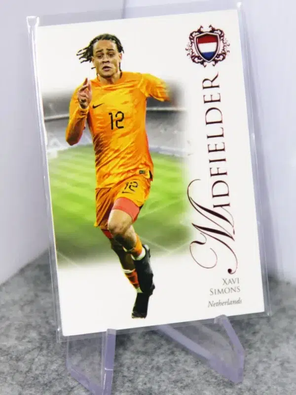 2023 Xavi Simons #056 Futera Unique Football Midfielder Pink SN#18 - stand