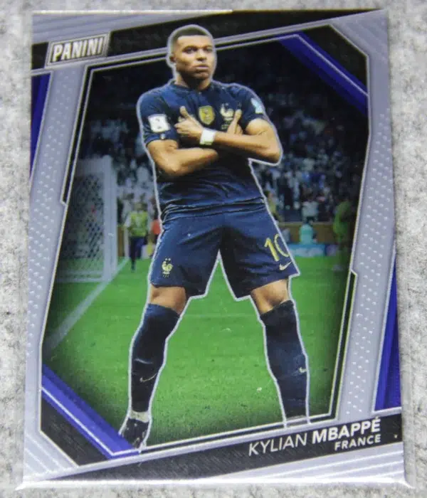 2023 Kylian Mbappe #75 Panini The National VIP - front