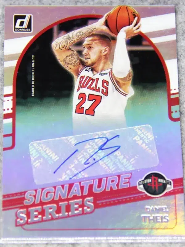 2021-22 Daniel Theis #SS-DTH Panini Signature Series Holo - front