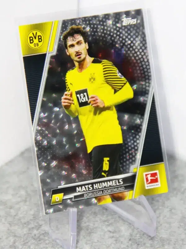 2021-22 Mats Hummels #60 Topps Bundesliga Speckle Foil - stand