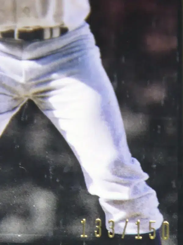 2021 Hank Aaron #55 Topps Museum Collection Blue Parallel SN#133 - detail