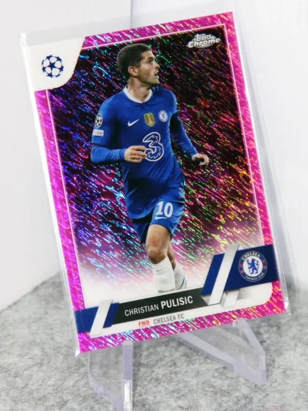 2022-23 Christian Pulisic #144 Topps Chrome UEFA Champions League Pink Shimmer Refractor SN#217 - stand