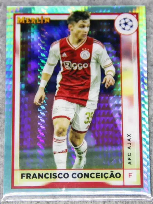 2022-23 Francisco Conceicao #11 Topps Merlin UEFA Champions League Aqua - front