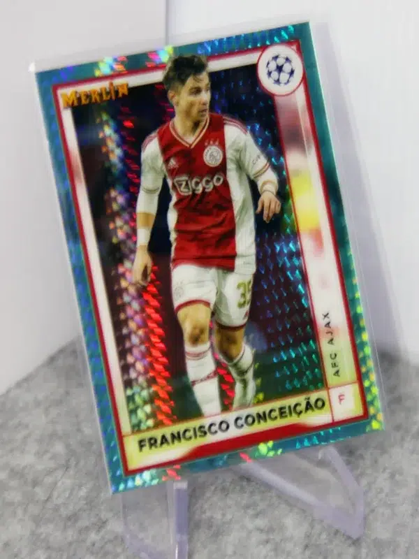 2022-23 Francisco Conceicao #11 Topps Merlin UEFA Champions League Aqua - stand