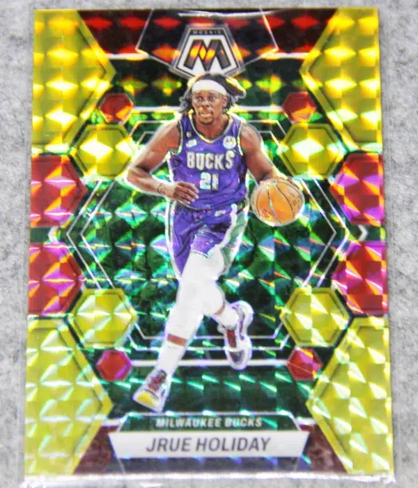 2022-23 Jrue Holiday #158 Panini Mosaic Choice Fusion Red Yellow Prizm SN#42 - front