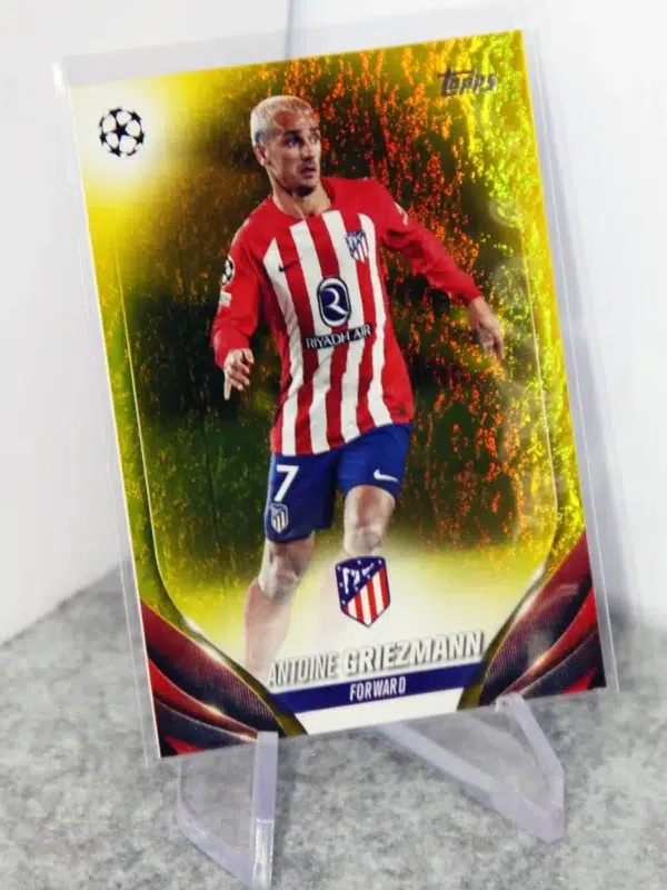 2023-24 Antoine Griezmann #190 Topps Chrome UEFA Champions League Gold Refractor SN#13 - stand