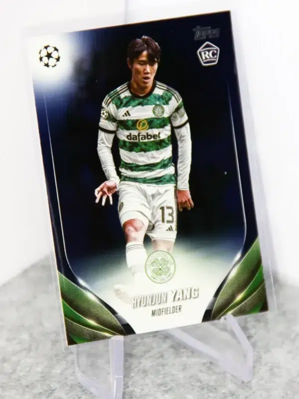 2023-24 Hyunjun Yang #83 Topps UEFA Club Competitions Pink Geometric Refractor SN#126 - stand