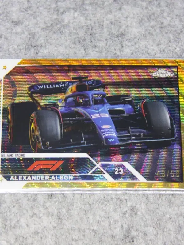 2023 Alexander Albon #117 Topps Chrome F1 Gold Wave Refractor SN#43 - front