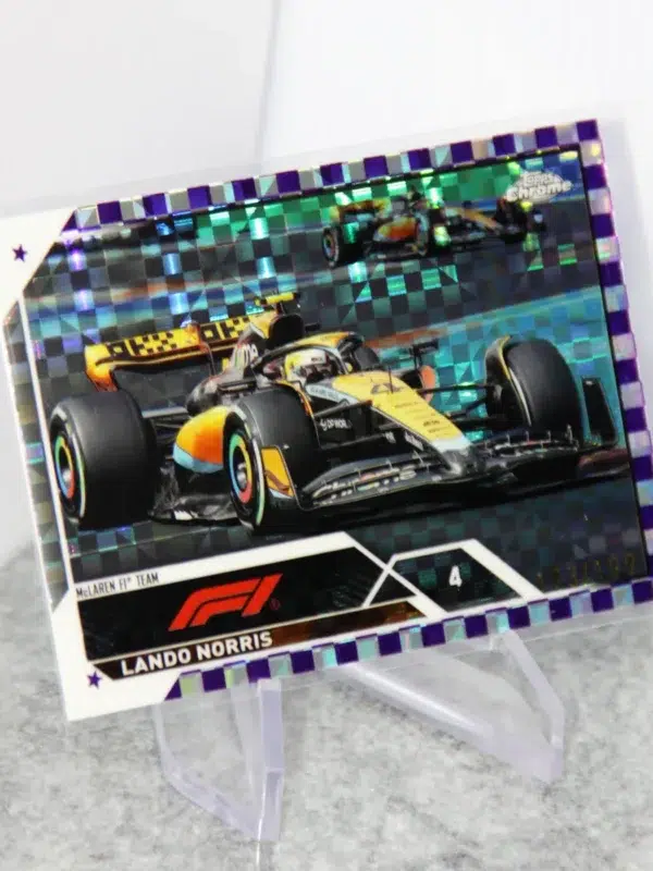 2023 Lando Norris #28 Topps Chrome F1 Purple Checker Flag Refractor SN#72 - stand
