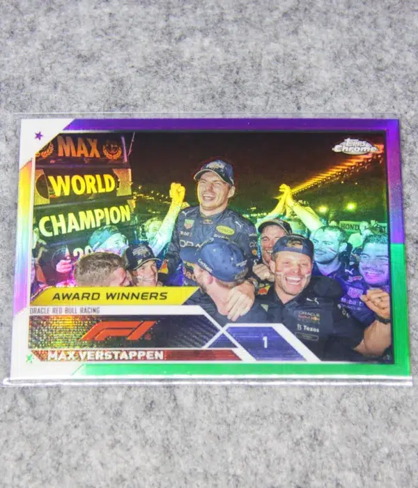 2023 Max Verstappen #190 Topps Chrome F1 Award Winners Purple Green Refractor - front