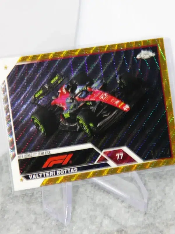 2023 Valtteri Bottas #39 Topps Chrome F1 Gold Wave Refractor SN#49 - stand