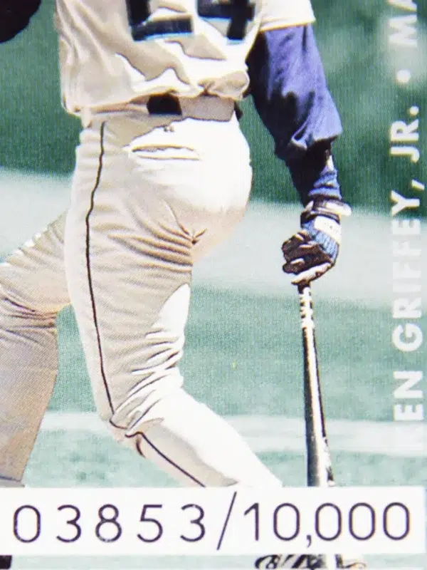 1995 Ken Griffey Jr. #2 Donruss Hit List SN#3853 - detail
