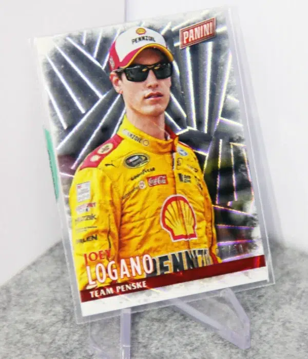 2016 Joey Logano #31 Panini Nascar Black Friday Angular Laser Foil SN#28 - stand