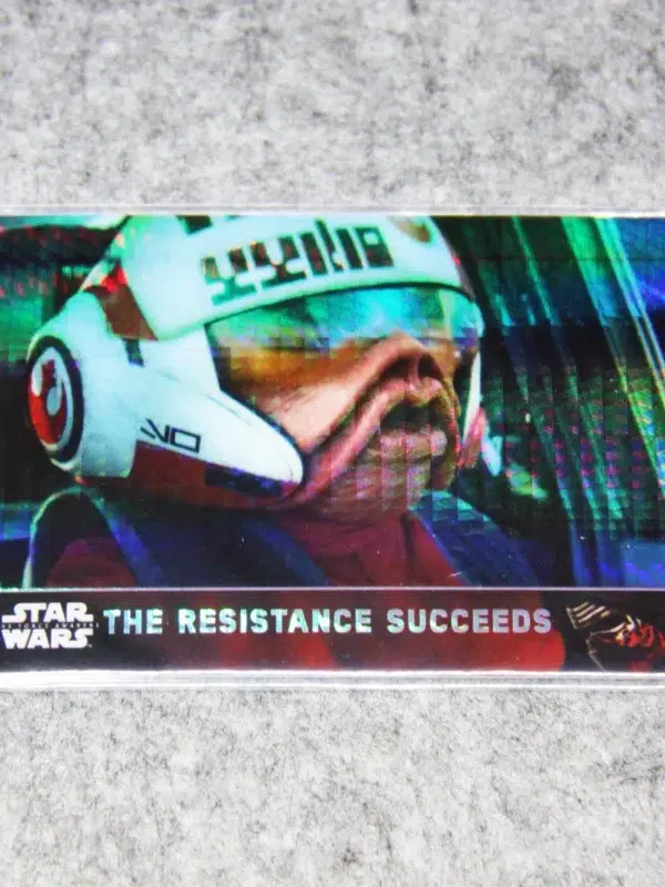 2016 The Resistance Succeeds #96 Topps Star Wars Chrome The Force Awakens Refractor SN#34 - front