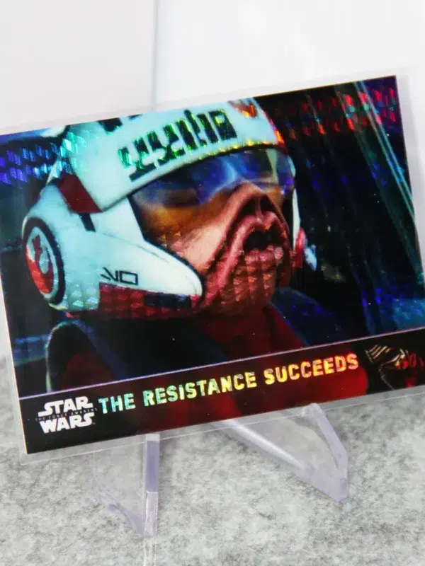 2016 The Resistance Succeeds #96 Topps Star Wars Chrome The Force Awakens Refractor SN#34 - stand