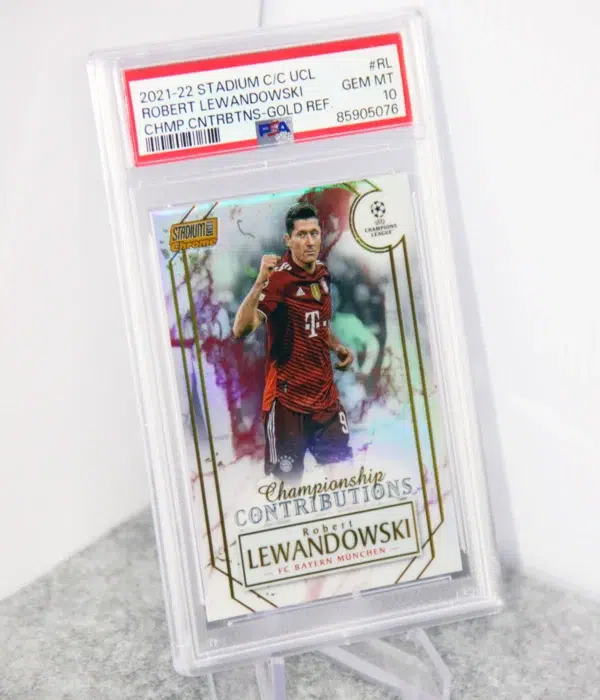 2021-22 Robert Lewandowski #CC-RL Topps Stadium Club Chrome Championship Contributions Gold SN#20 PSA 10 - stand