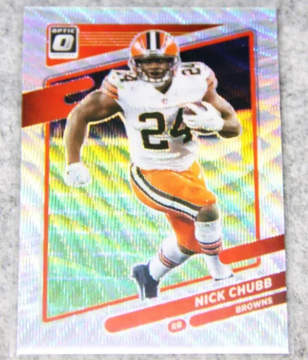 2021 Nick Chubb #141 Panini Donruss Optic Wave Prizm SN#250 - front