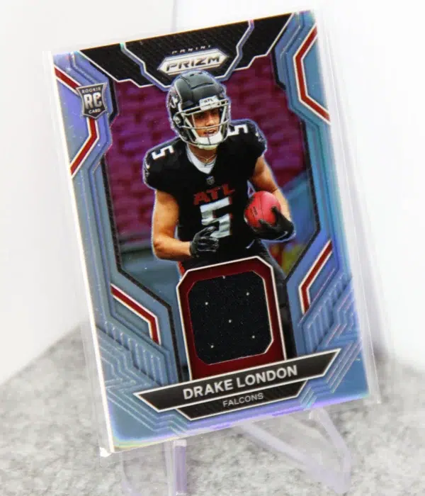 2022 Drake London #RG-DL Panini Prizm Rookie Gear Silver Prizm RC - stand