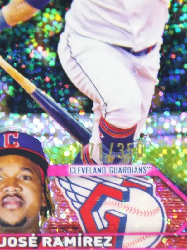 2023 Jose Ramirez #38 Topps Chrome Magenta Speckle Refractor SN#171 - detail