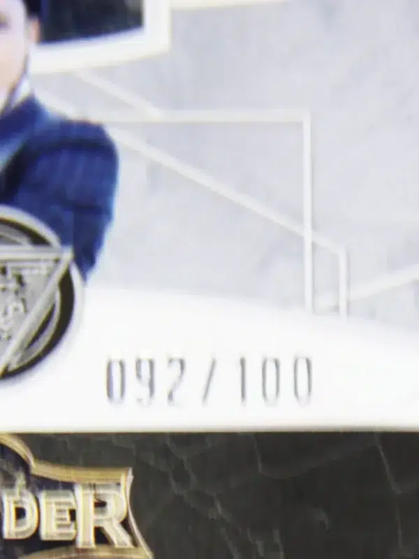 2024 Tessa Thompson as Valkyrie #CC-66 Marvel Finding Unicorn Disintegration Thunder Purple Foil Lava SN#92 - detail