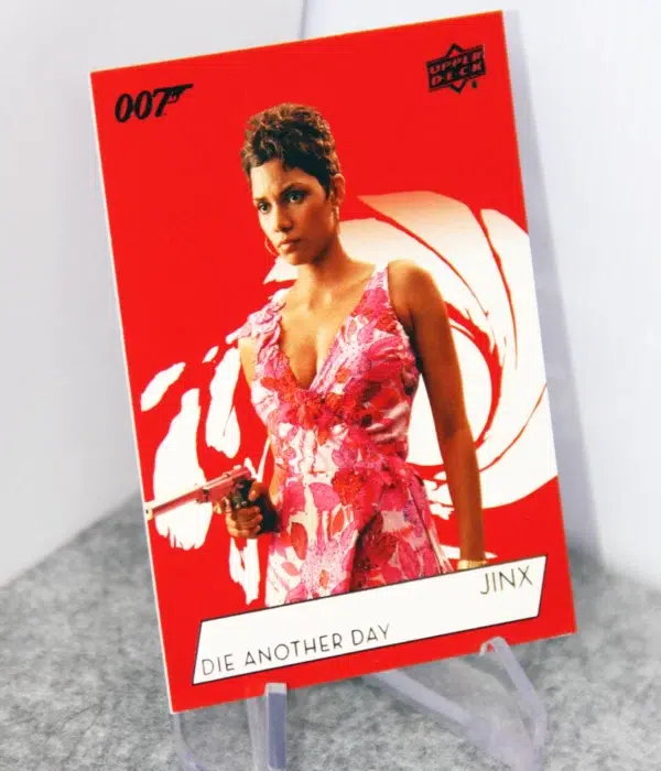 2019 Halle Berry as Giacinta Jinx Johnson #190 Upper Deck 007 James Bond Collection - stand