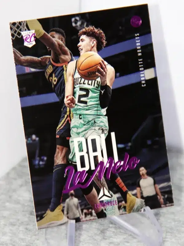 2020-21 LaMelo Ball #147 Panini Chronicles Luminance Pink Parallel RC - stand