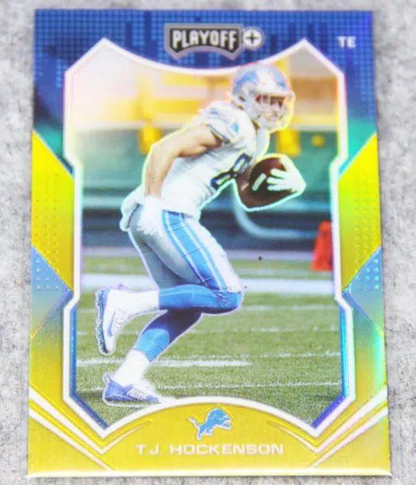 2021 T.J. Hockenson #133 Panini Playoff Plus Football Gold Prizm SN#1 - front