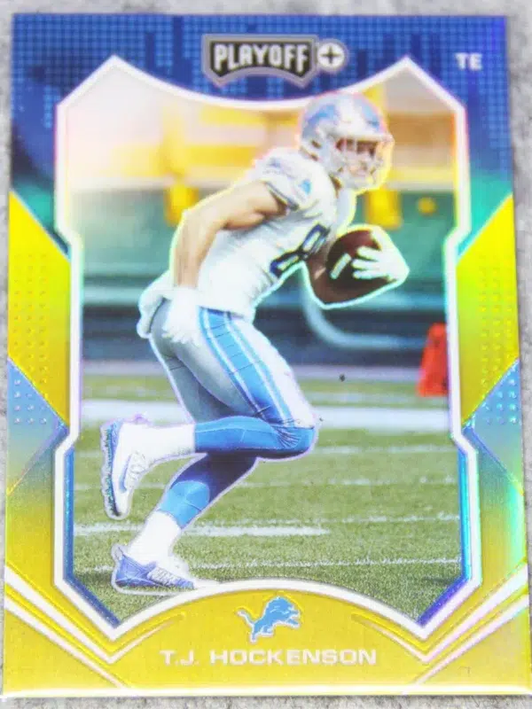 2021 T.J. Hockenson #133 Panini Playoff Plus Football Gold Prizm SN#1 - front