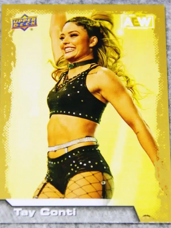 2022 Tay Conti #33 Upper Deck AEW Wrestling Gold Parallel - front