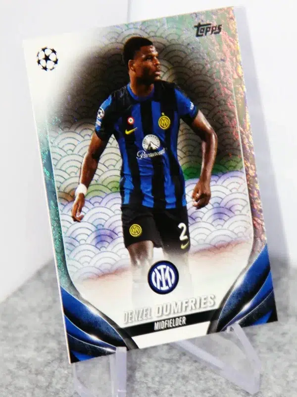 2023-24 Denzel Dumfries #9 Topps UEFA Club Competitions White Refractor SN#55 - stand