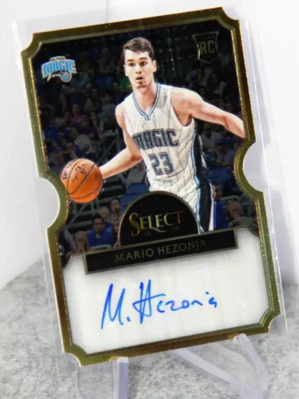 2015-16 Mario Hezonja #6 Panini Select Die-Cut RC Autograph SN#31 - stand