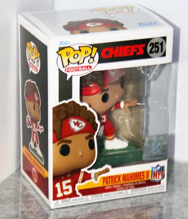 Funko POP! Patrick Mahomes II #251 NFL Football Kansas City Chiefs - stand