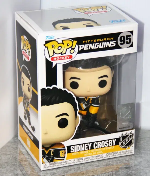 Funko POP! Sidney Crosby #95 NHL Hockey Pittsburgh Penguins - stand