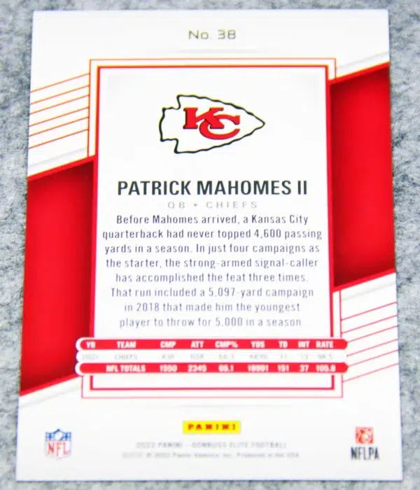 2022 Patrick Mahomes II #38 Panini Donruss Elite - back
