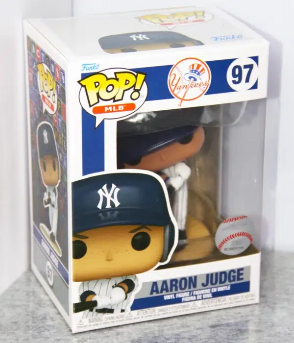 Funko POP! Aaron Judge #97 MLB Baseball New York Yankees - stand