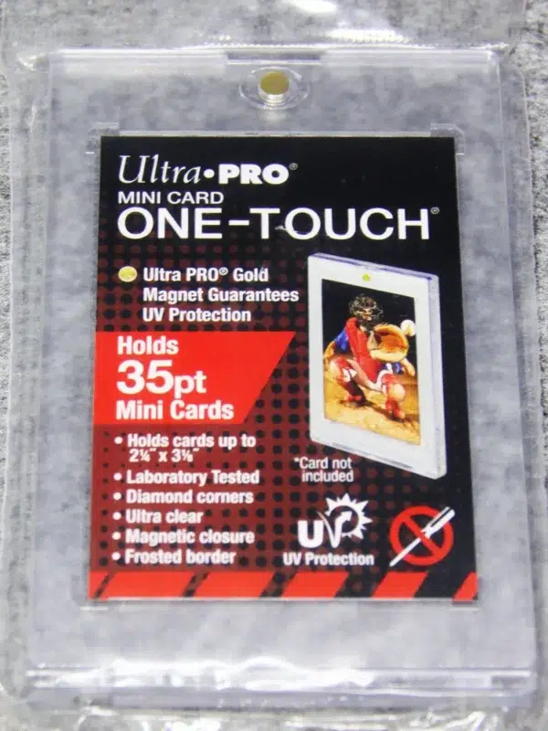 Ultra PRO Mini Card One-Touch Magnetic Holder 35pt - front