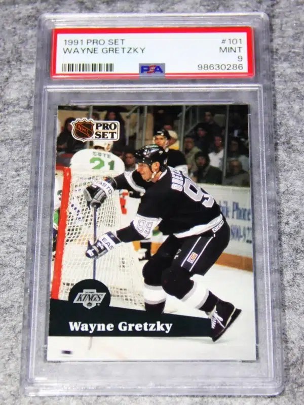 1991-92 Wayne Gretzky #101 Pro Set LA Kings PSA 9 MINT - front