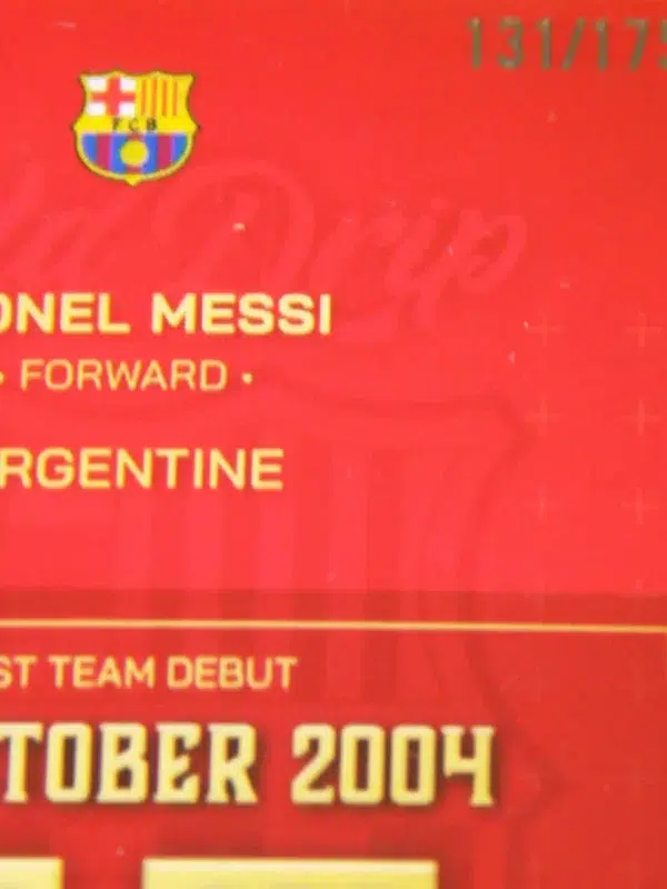 2022-23 Lionel Messi #50 Topps FC Barcelona Team Set Teal Gold Drips SN#131 PSA 8 NM-MT - detail